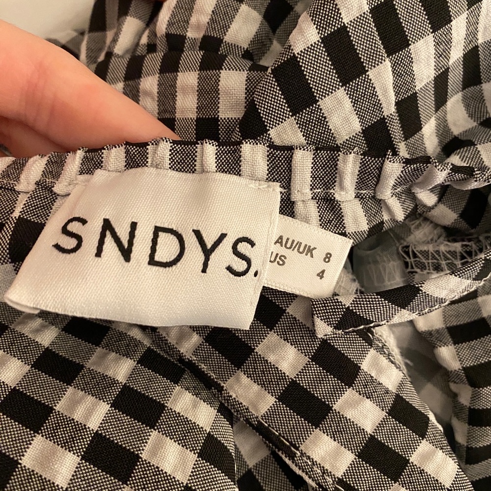 SNDY’S black and white puff sleeve dress - Picture 2 of 5